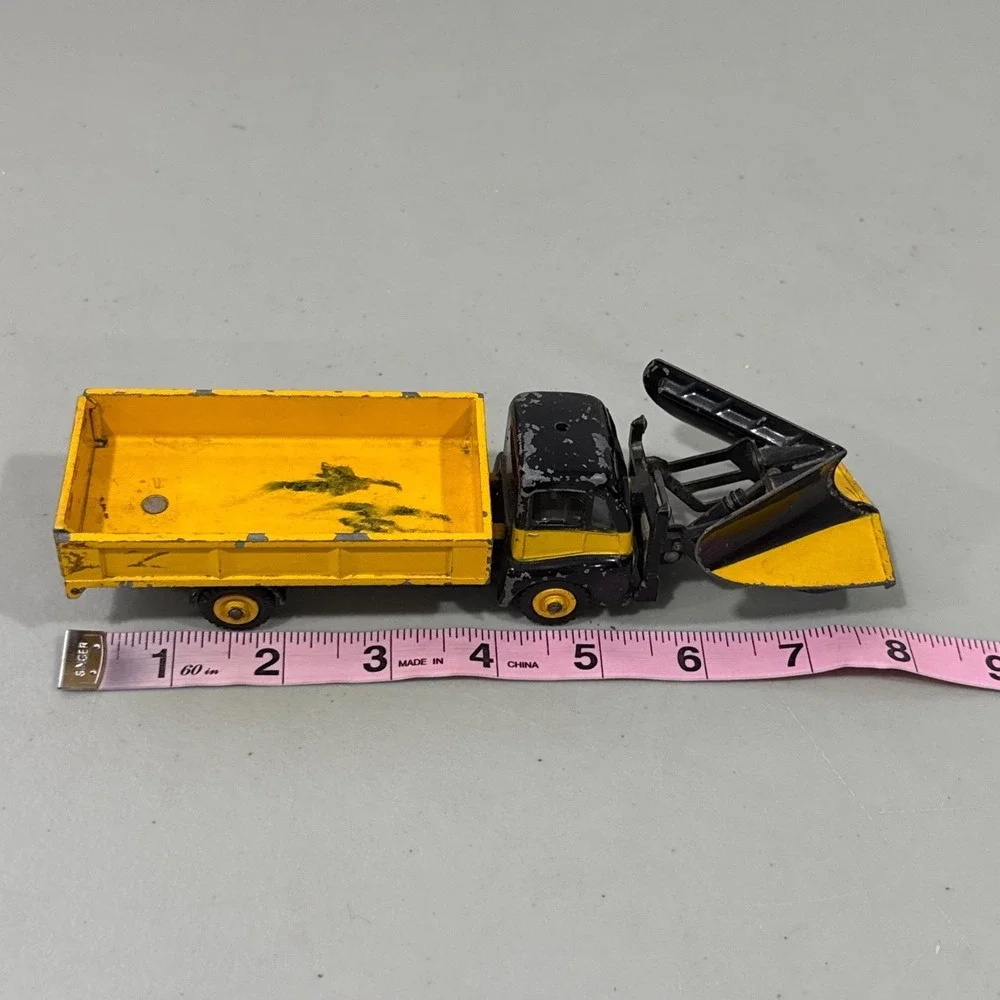 Dinky Supertoys Snow Plough Meccano Ltd Yellow Black Made in England Vintage 958